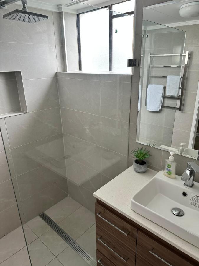Queensleigh Holiday Apartments Broadbeach Ngoại thất bức ảnh