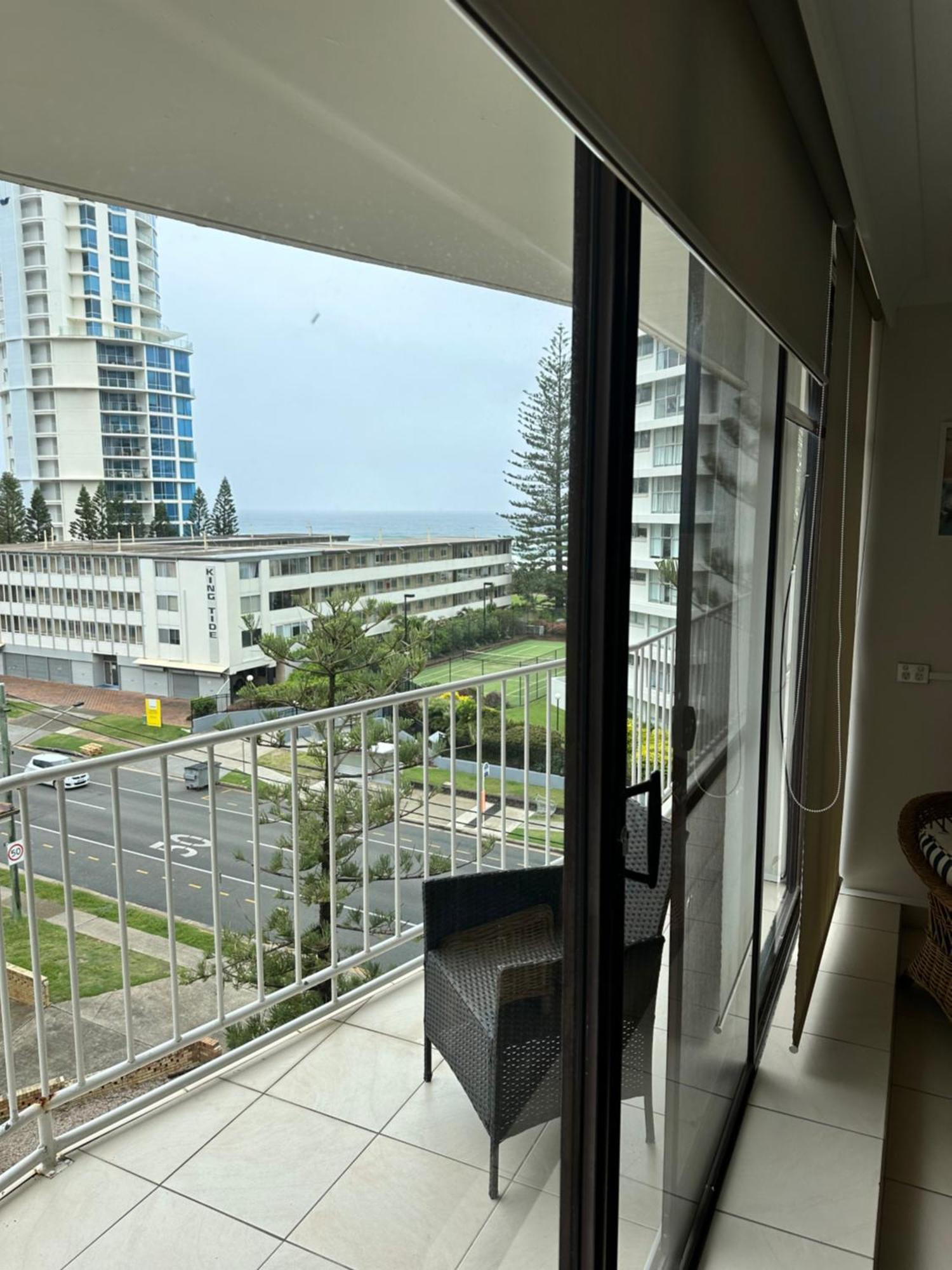 Queensleigh Holiday Apartments Broadbeach Ngoại thất bức ảnh